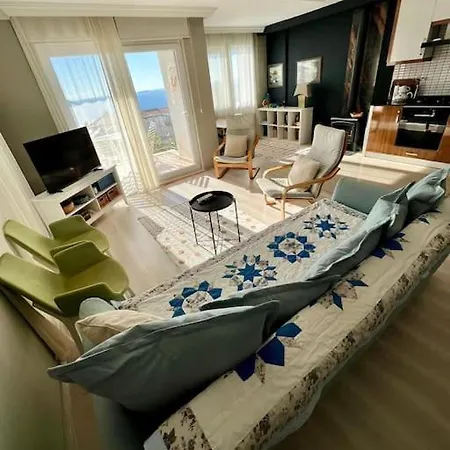 Deniz Manzarali Evi Apartmán *