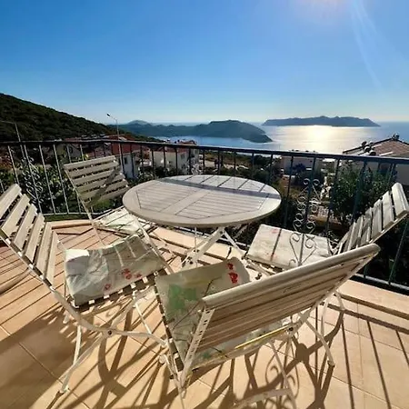 Deniz Manzarali Evi Apartmán *