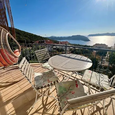 Deniz Manzarali Evi *