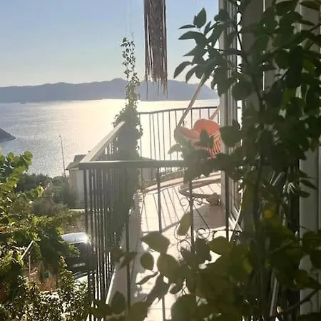 Deniz Manzarali Evi Apartmán *
