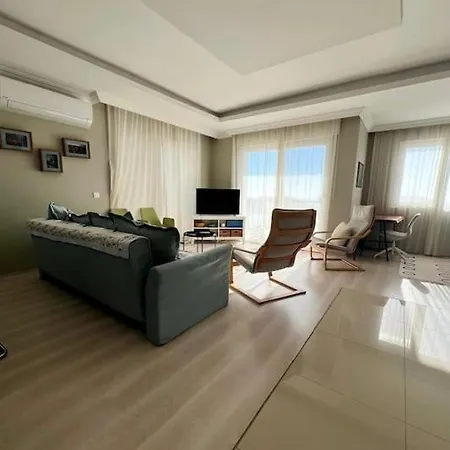 Deniz Manzarali Evi