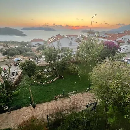 Deniz Manzarali Evi *