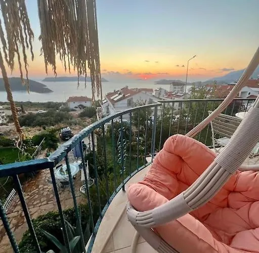 Deniz Manzarali Evi Apartamento