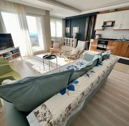 Deniz Manzaralı Evi *